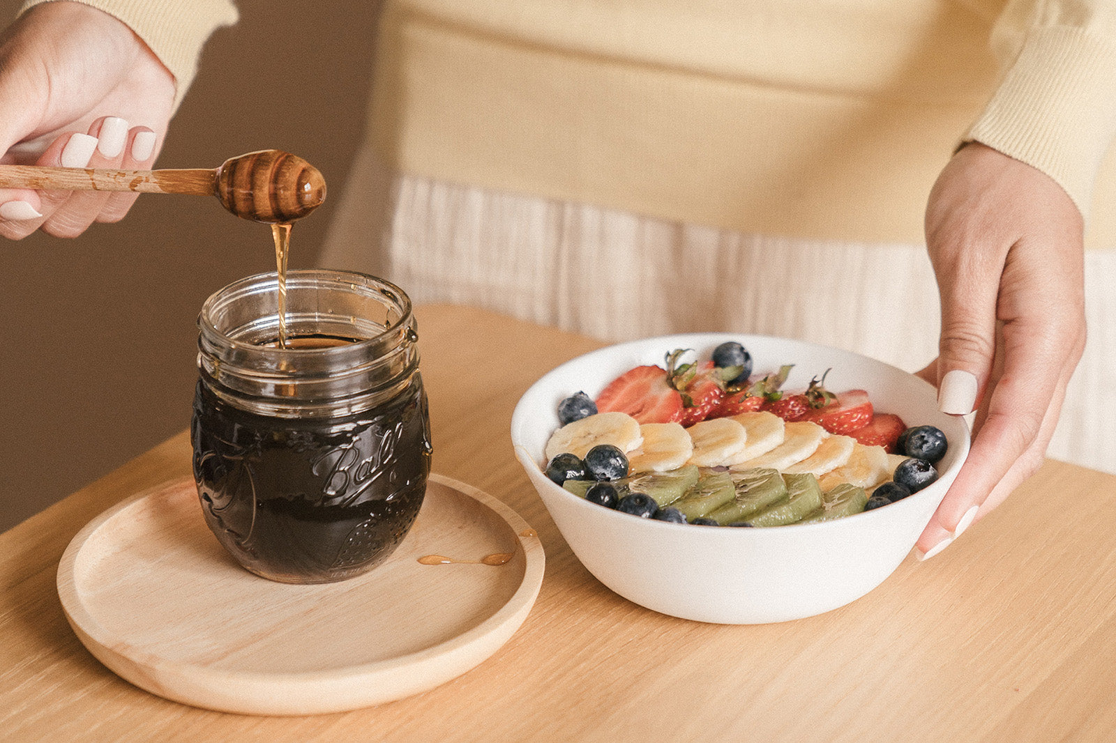 From Beyonce to Gwyneth Paltrow: Celebrities Who Swear by the Health Benefits of Honey