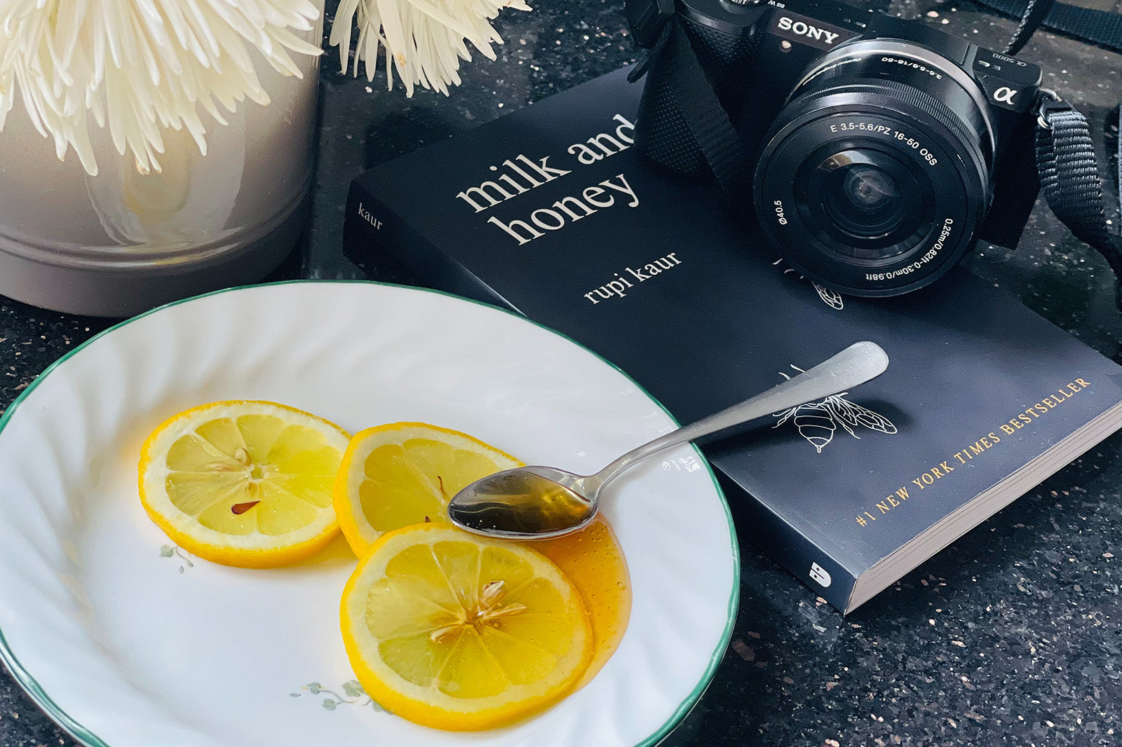 Honey and Mental Health: How This Superfood Can Improve Your Mood and Reduce Stress