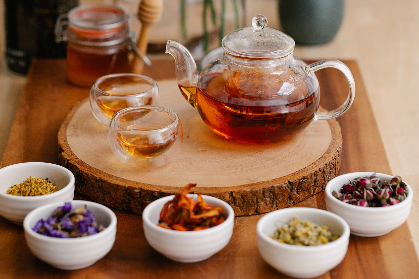 The Rise of Honey in Pop Culture: How This Superfood Became a Trendsetter